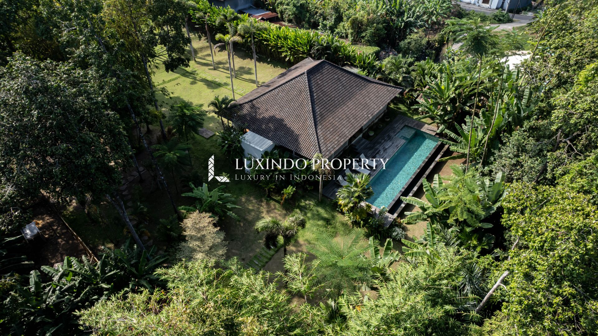 CANGGU - COLONIAL 2-BEDROOM VILLA IN TUMBAK BAYUH (LHV978)